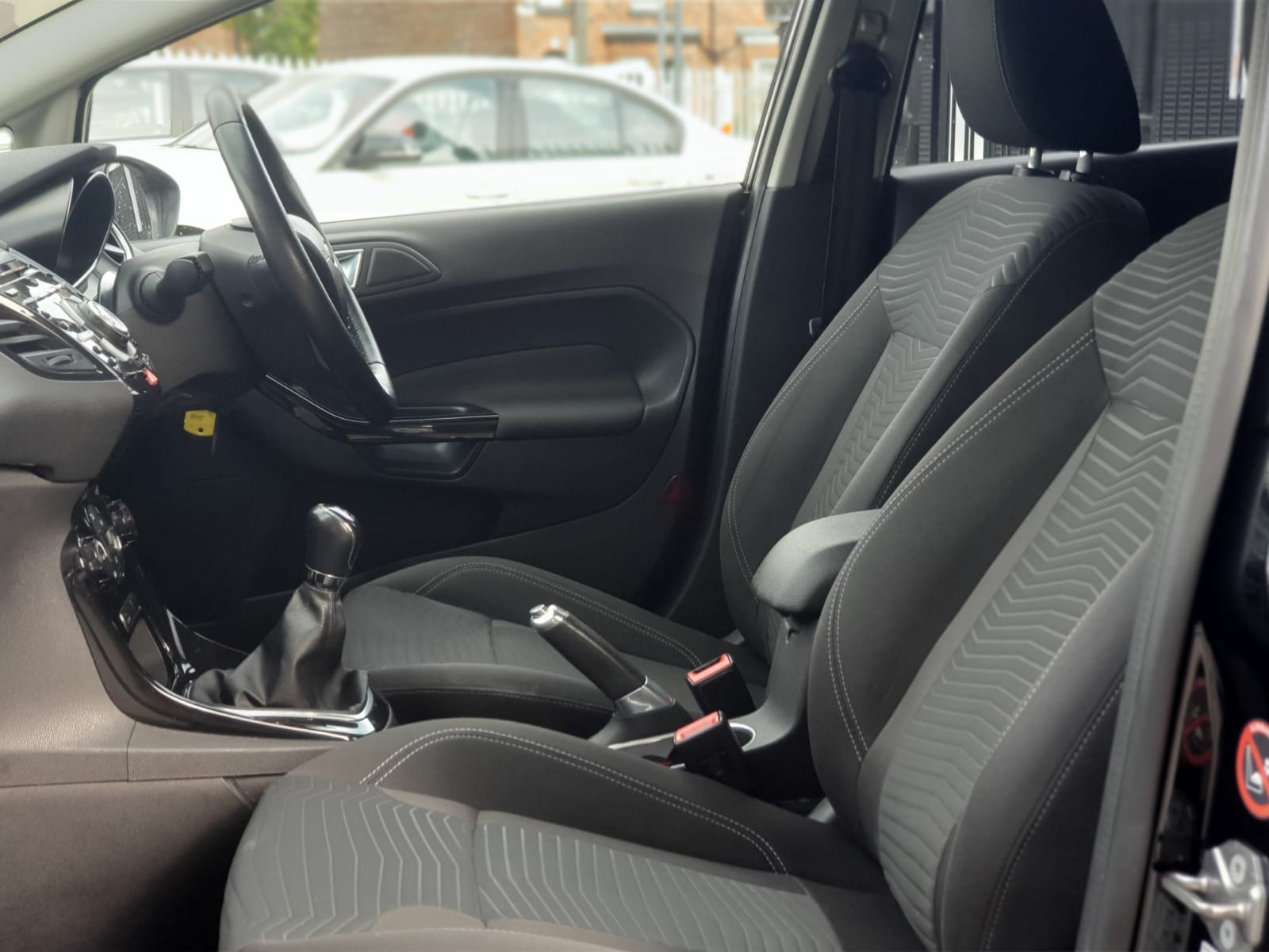 Ford Fiesta 1.0 EcoBoost Titanium (s/s) 5dr