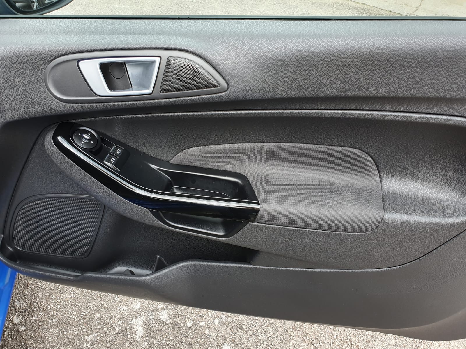 Ford Fiesta 1.0 ZETEC £0 Road Tax