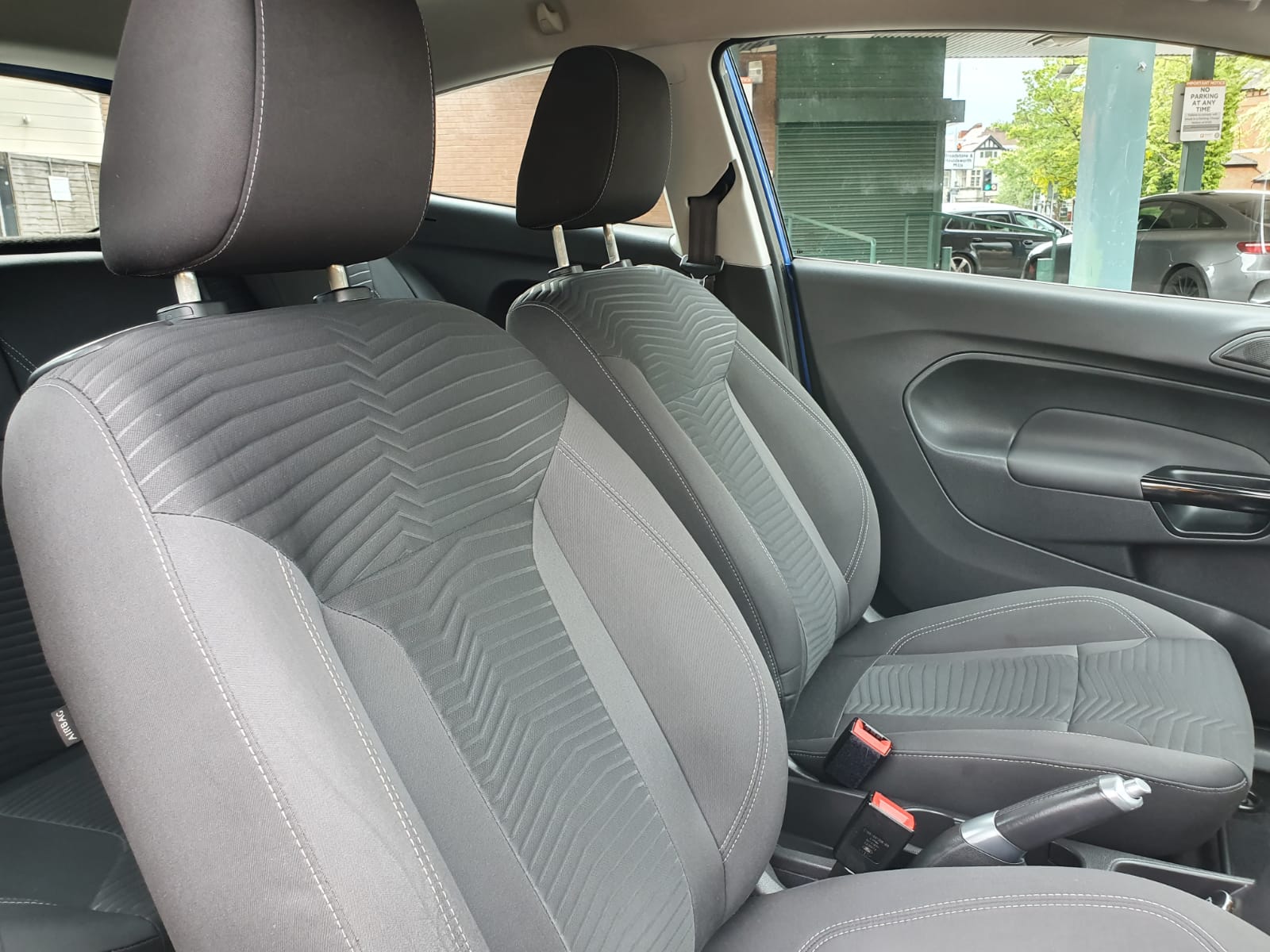 Ford Fiesta 1.0 ZETEC £0 Road Tax