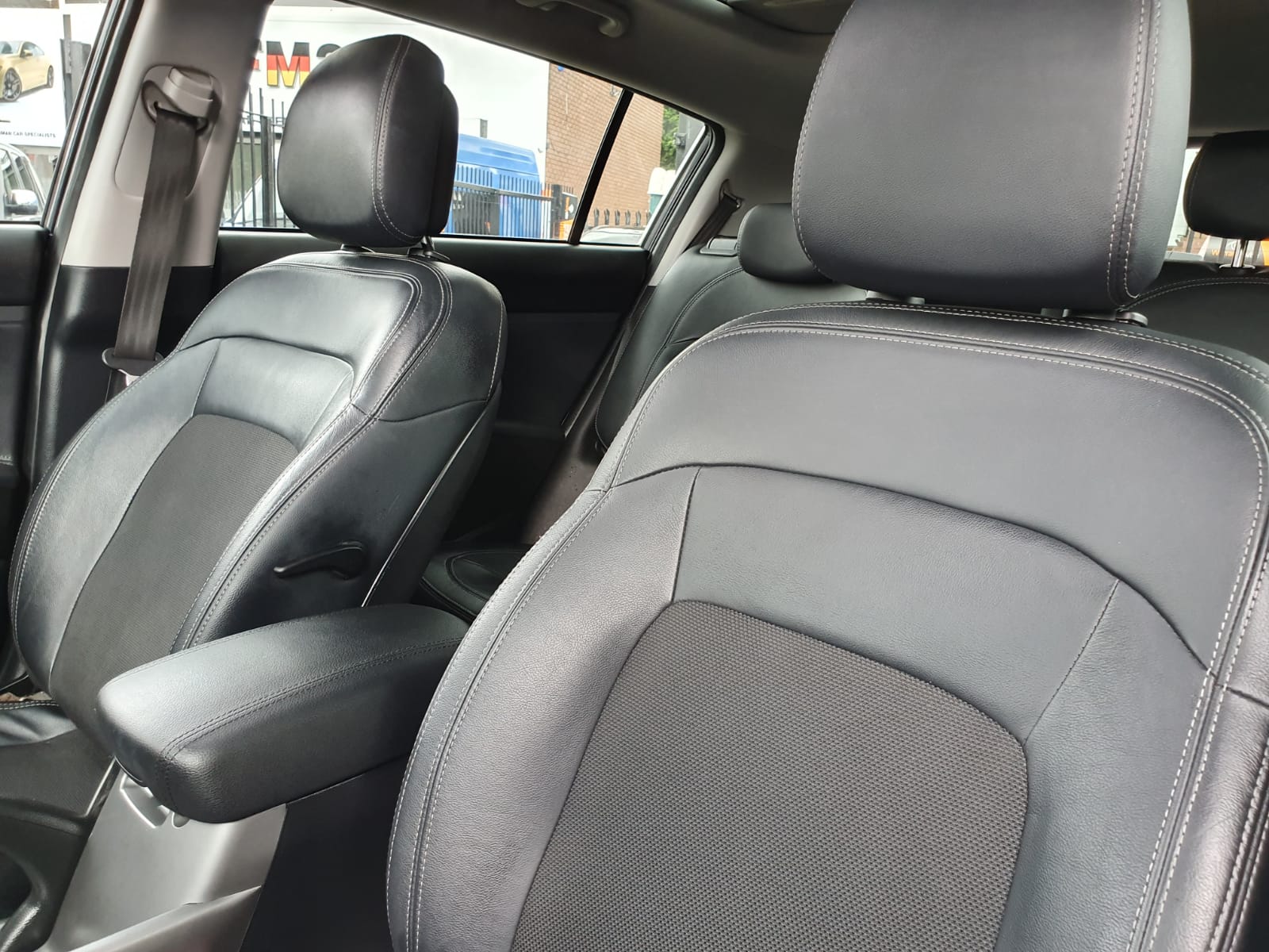 Kia Sportage 1.7 CRDi 2 (s/s) 5dr ISG