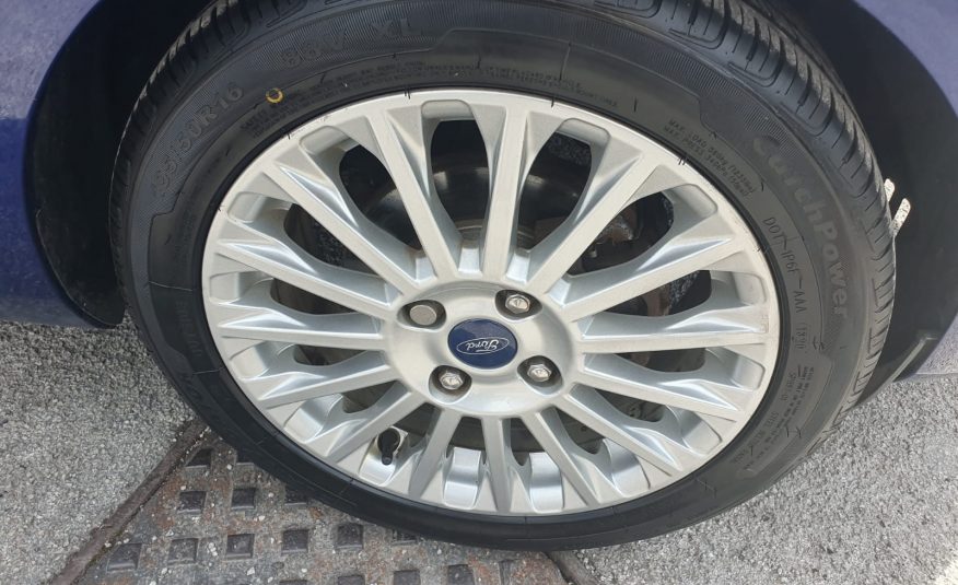 FORD FIESTA 1.0 ECO BOOST TITANIUM