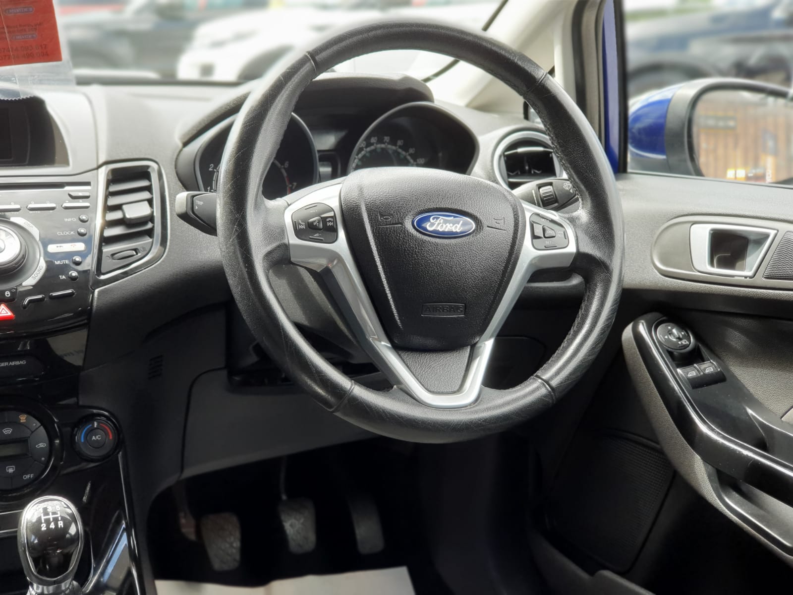 FORD FIESTA 1.0 ECO BOOST TITANIUM