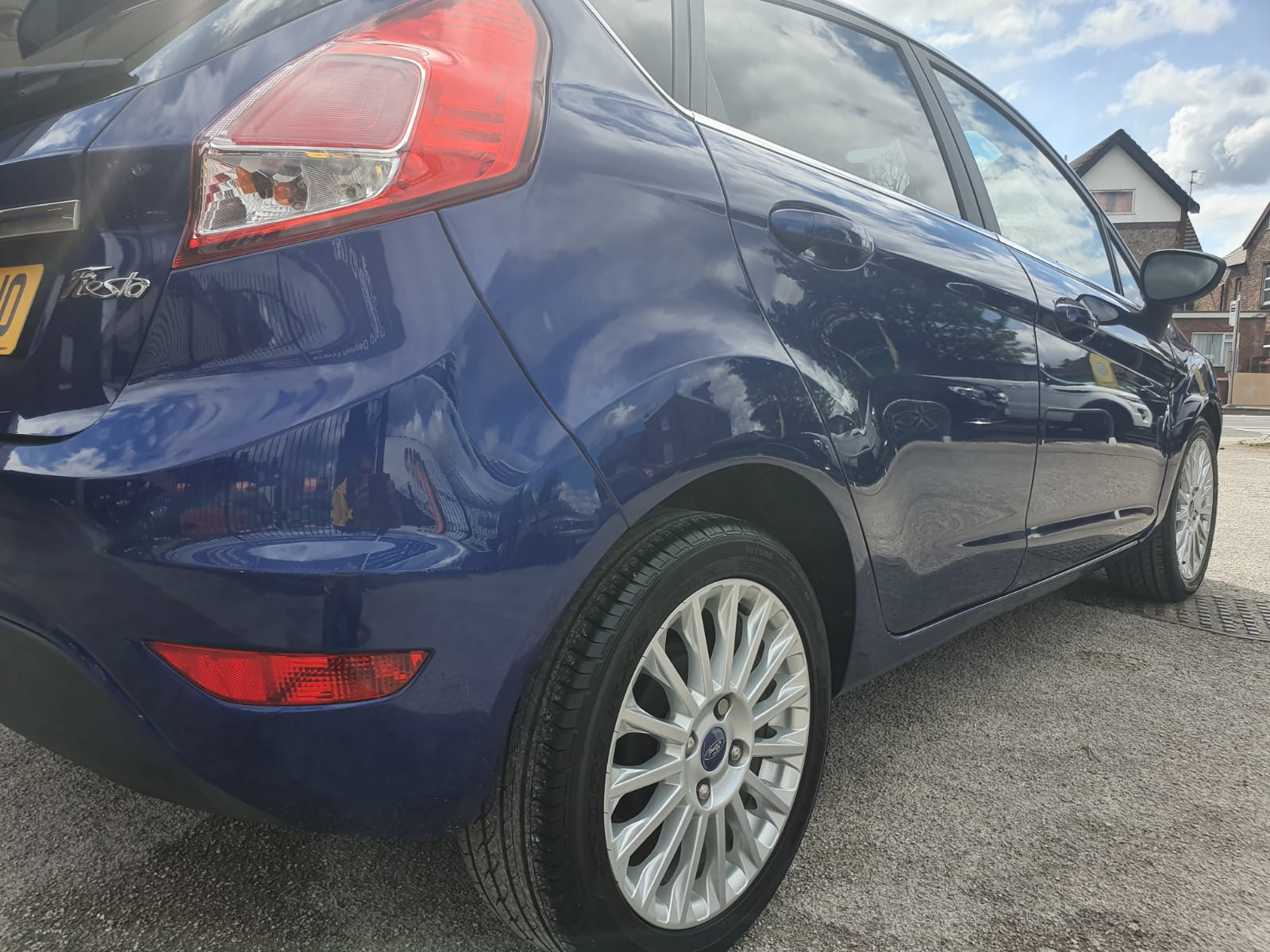 FORD FIESTA 1.0 ECO BOOST TITANIUM