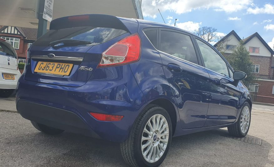 FORD FIESTA 1.0 ECO BOOST TITANIUM