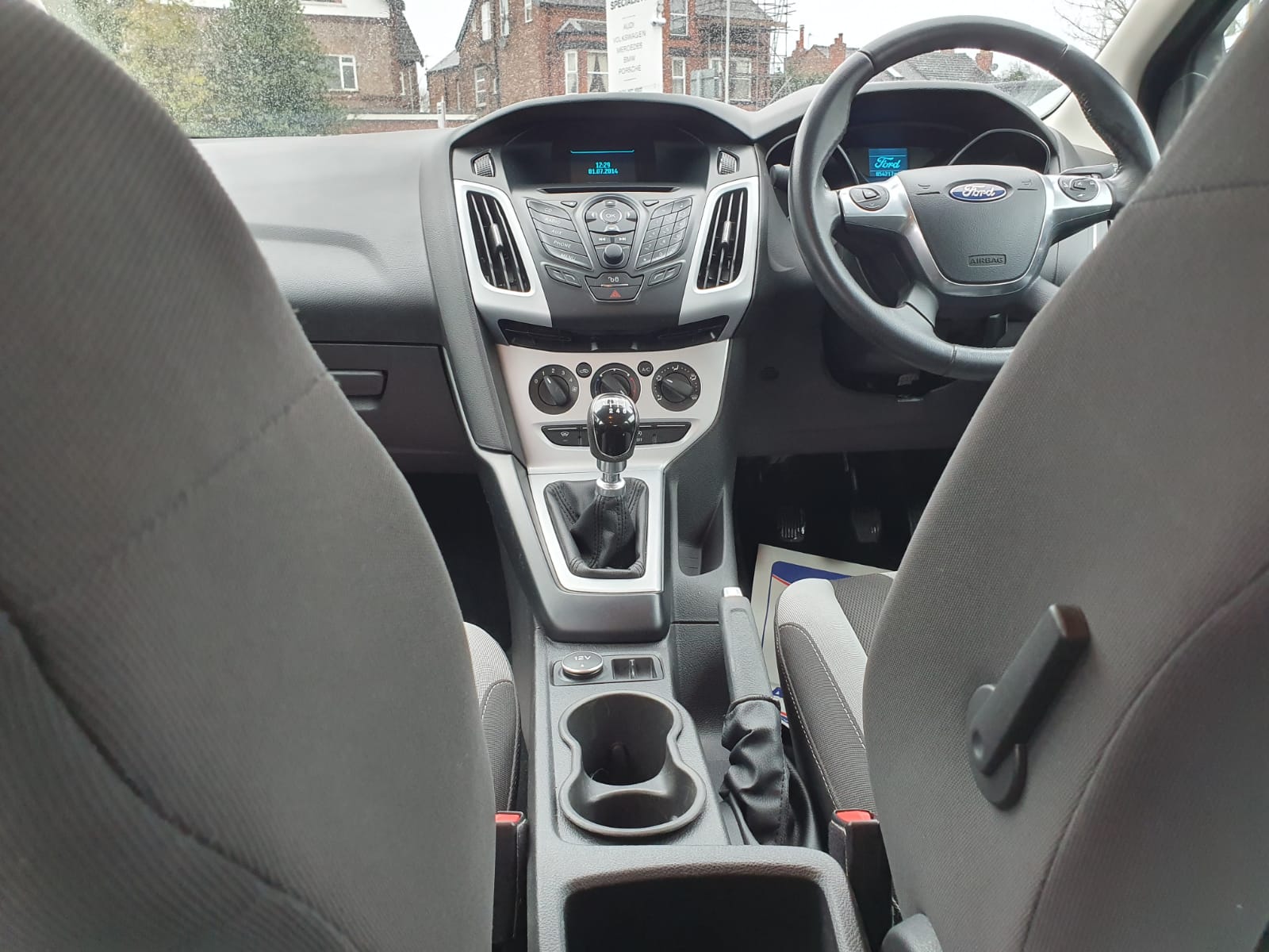 Ford Focus 1.6 Zetec 5dr