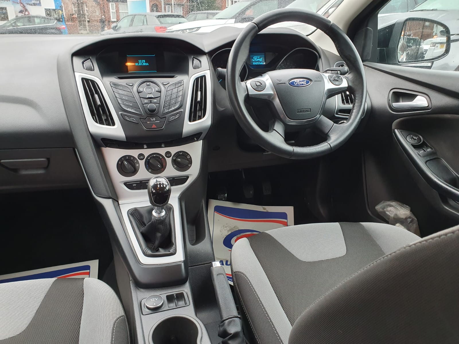 Ford Focus 1.6 Zetec 5dr