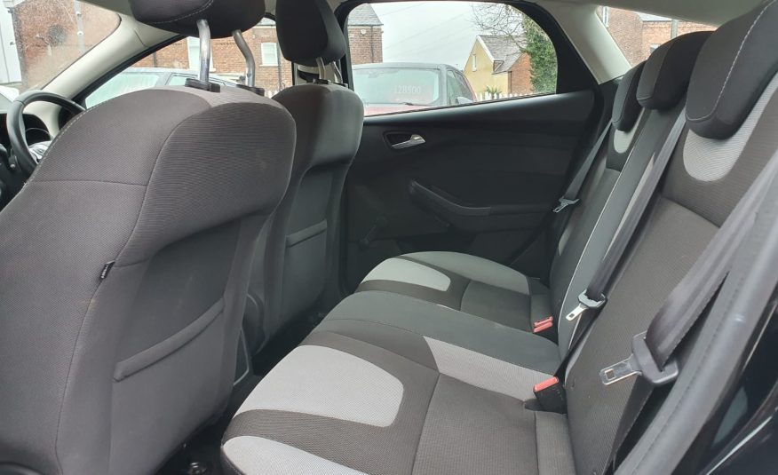 Ford Focus 1.6 Zetec 5dr