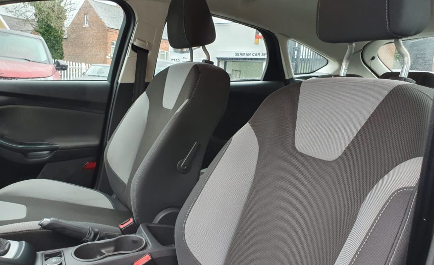 Ford Focus 1.6 Zetec 5dr