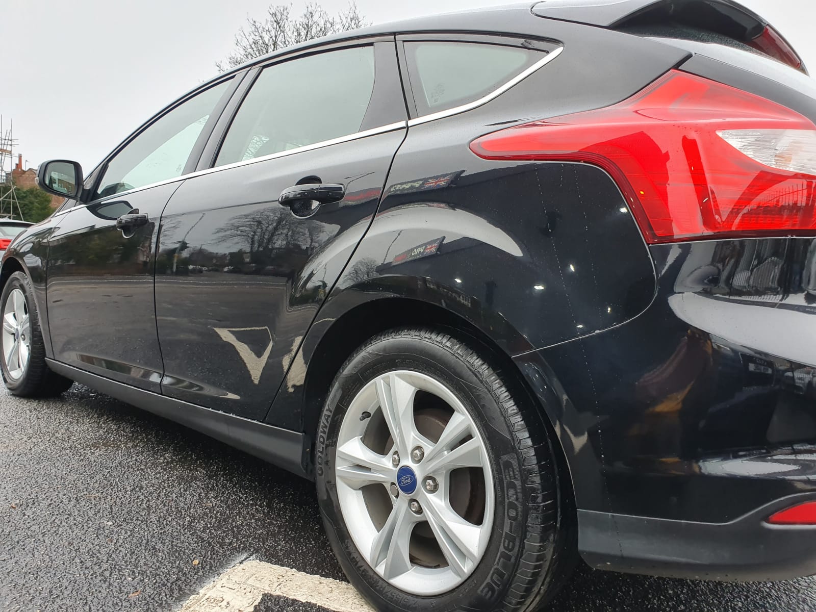 Ford Focus 1.6 Zetec 5dr