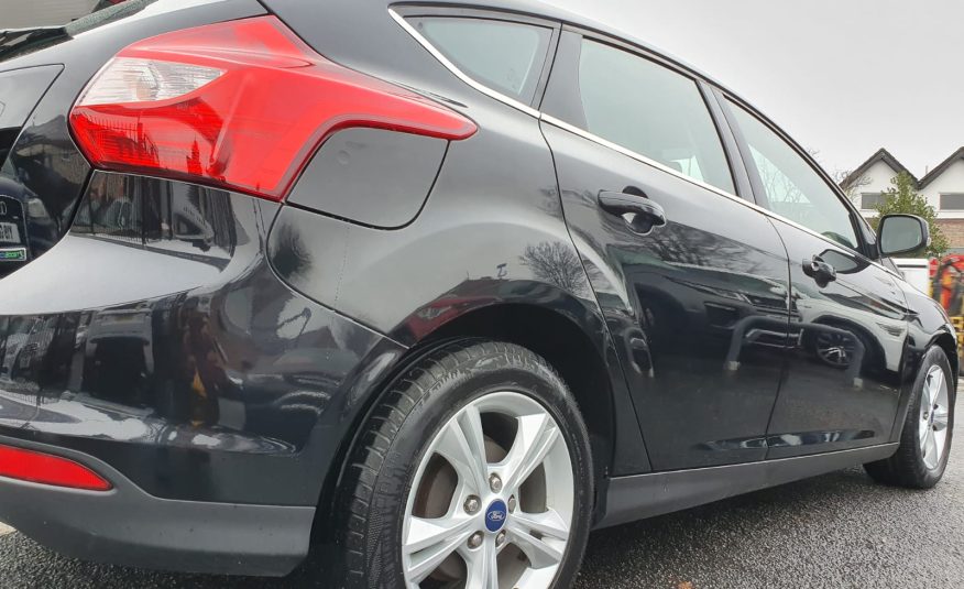 Ford Focus 1.6 Zetec 5dr