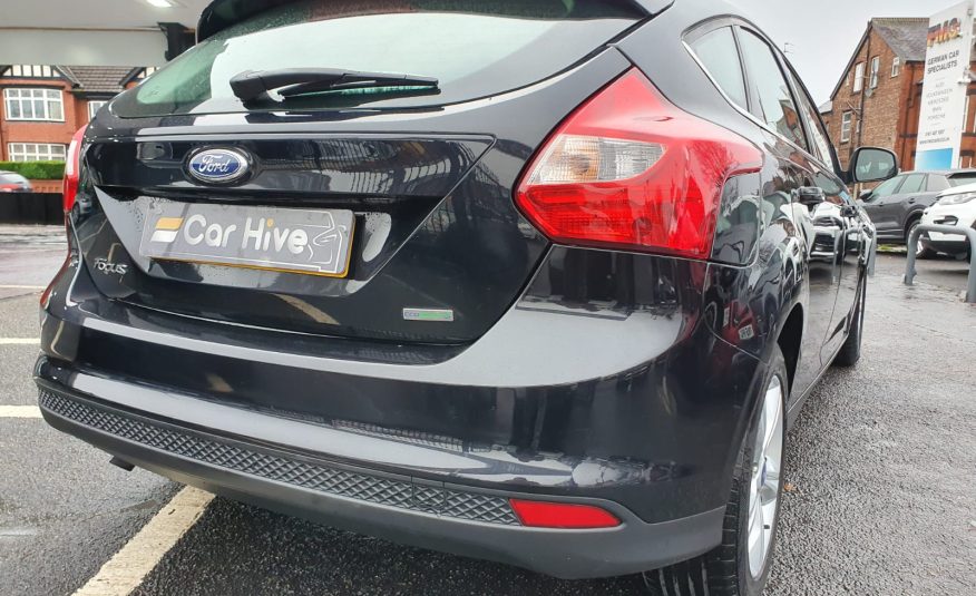 Ford Focus 1.6 Zetec 5dr