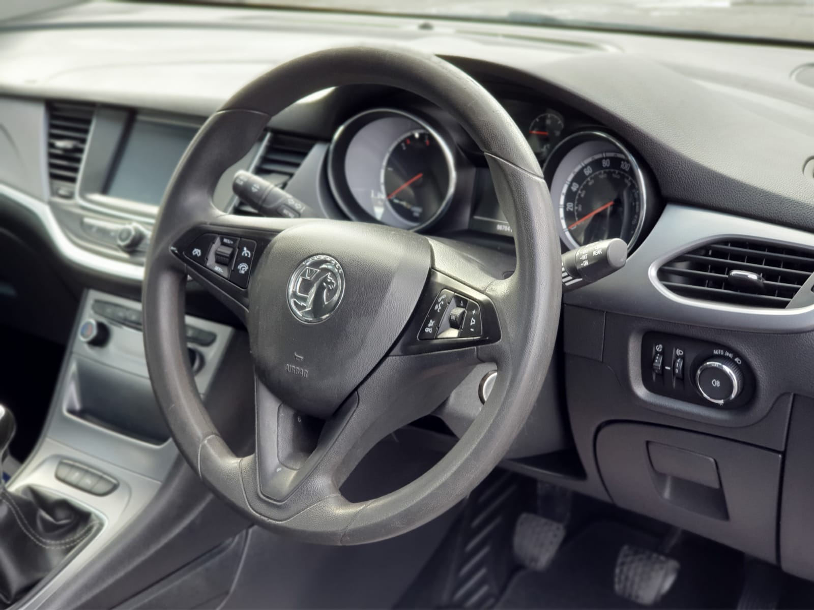 Vauxhall Astra 1.6 CDTi ecoTEC BlueInjection Design Euro 6 5dr