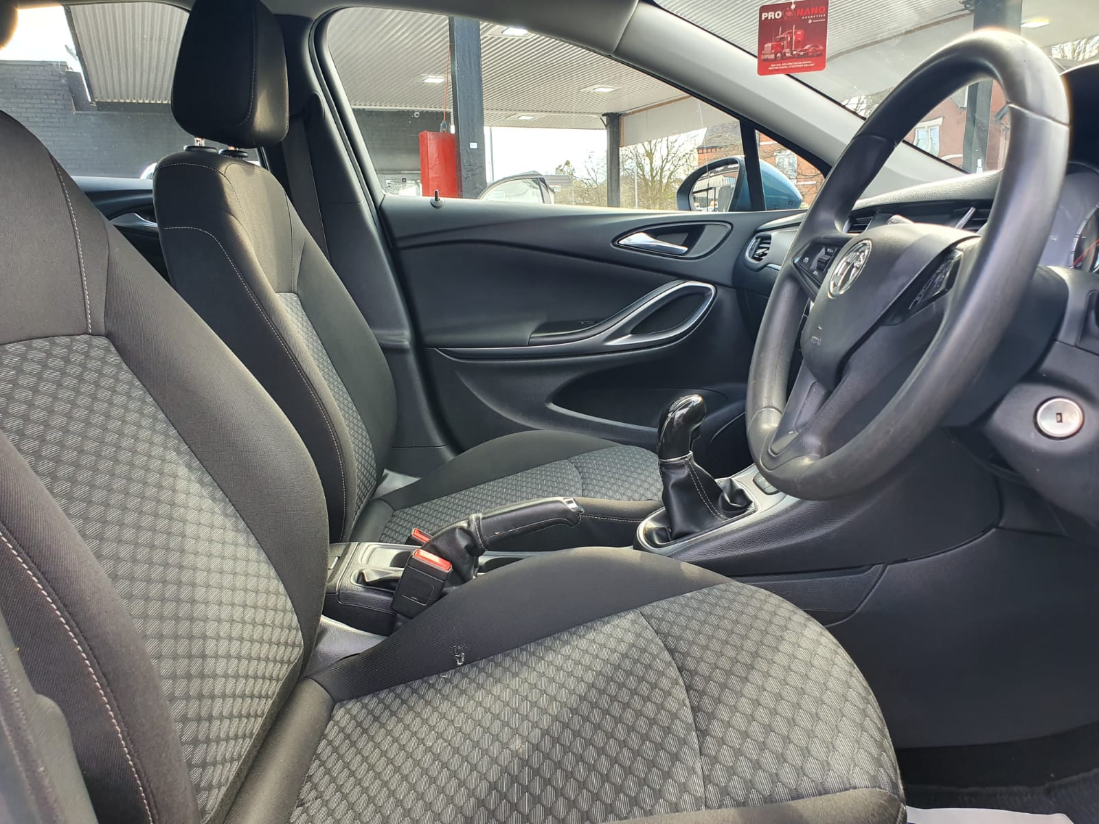 Vauxhall Astra 1.6 CDTi ecoTEC BlueInjection Design Euro 6 5dr