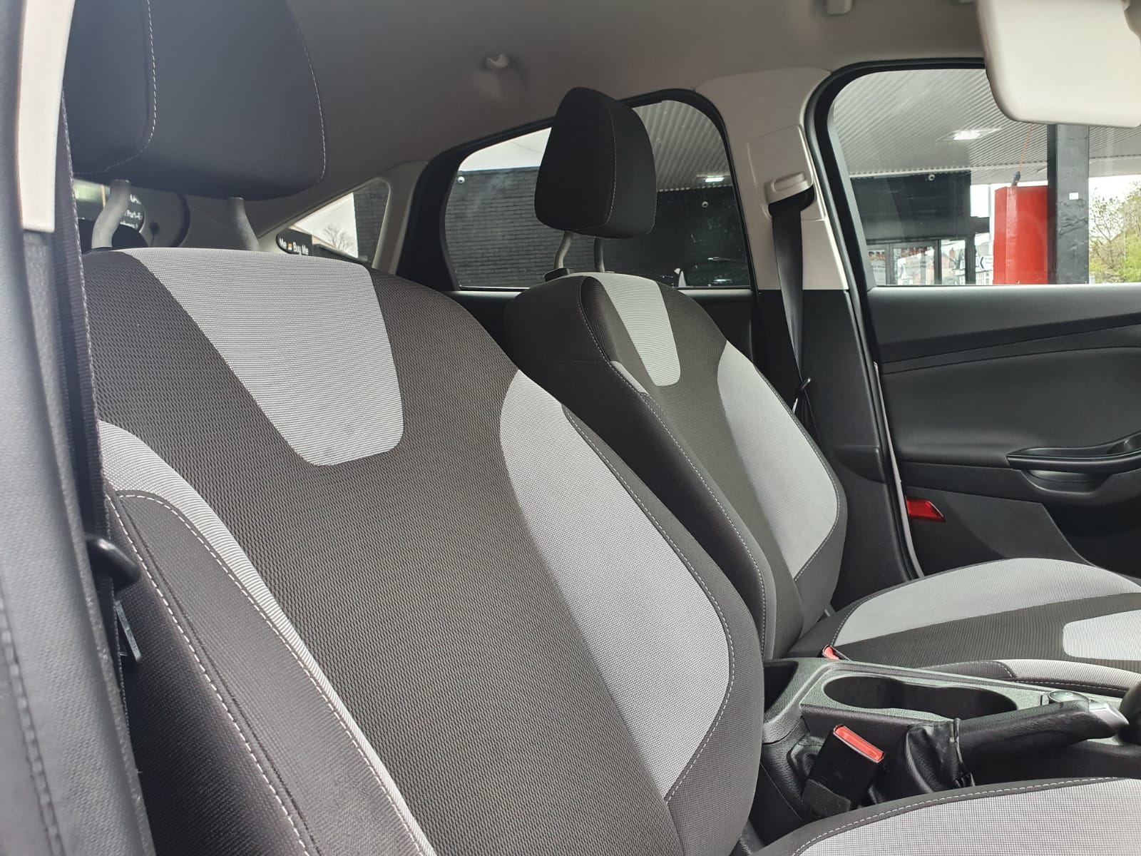 Ford Focus 1.6 TDCi Zetec 5dr