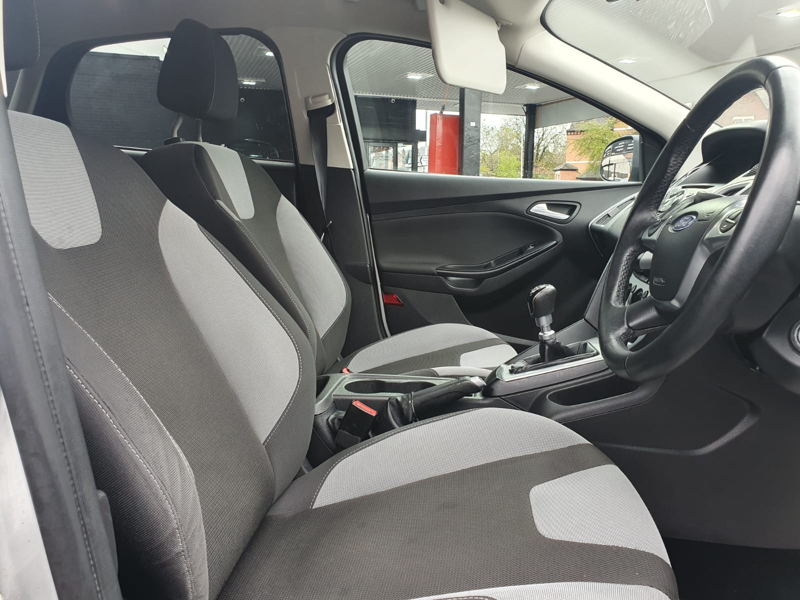 Ford Focus 1.6 TDCi Zetec 5dr