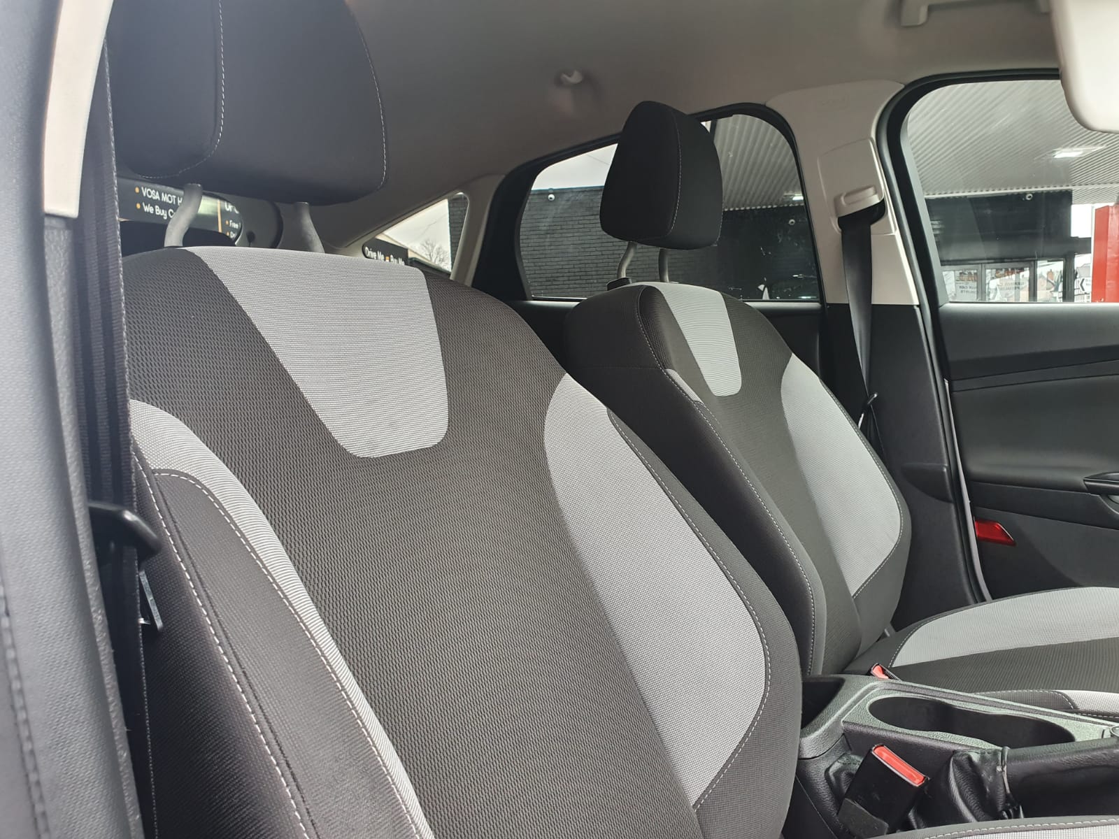 Ford Focus 1.6 TDCi Zetec 5dr