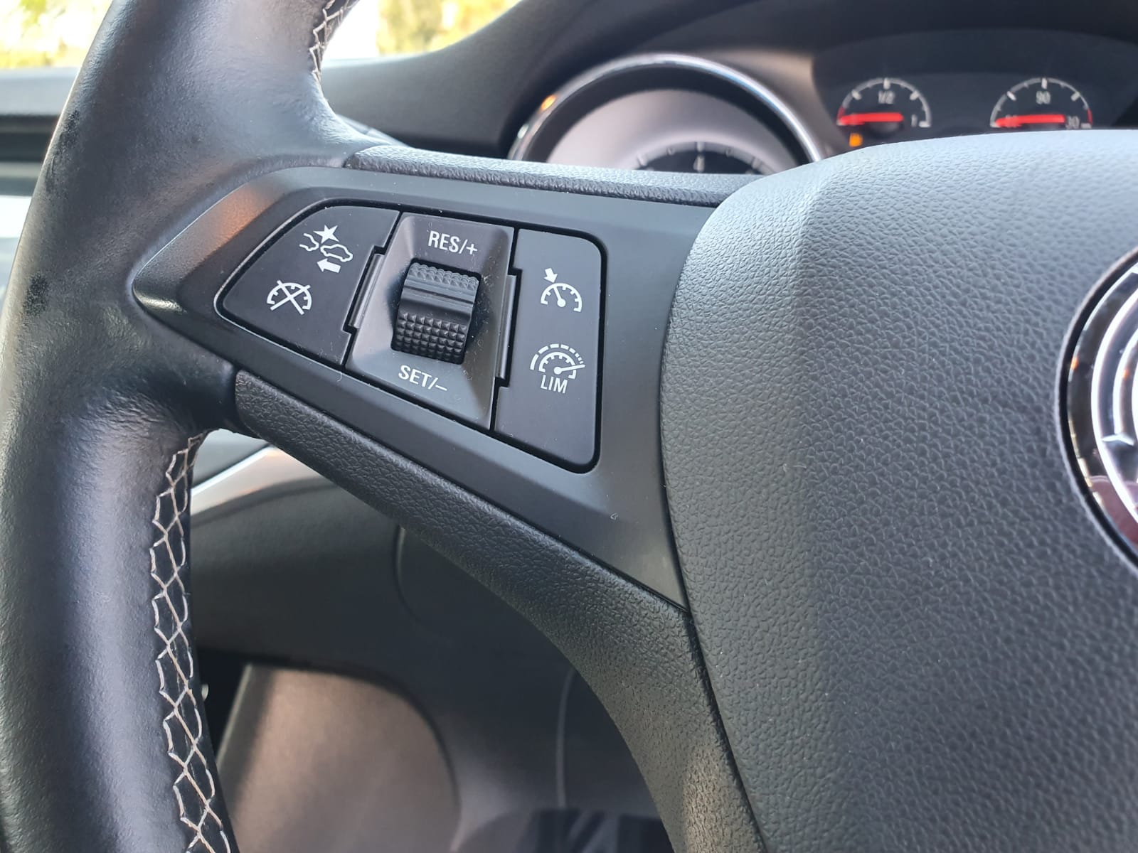 Vauxhall Astra 1.4i Turbo SRi Euro 6 5dr