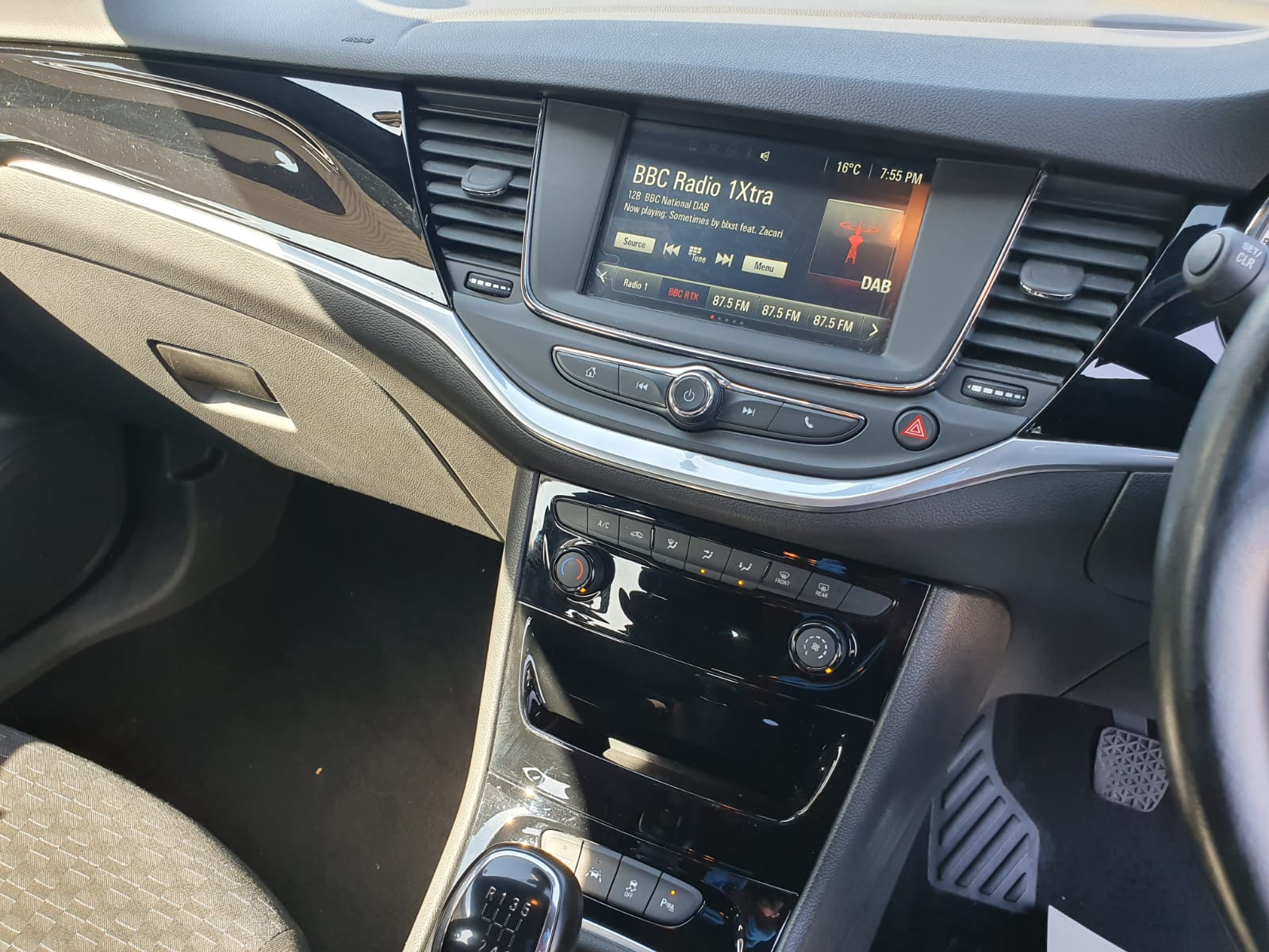 Vauxhall Astra 1.4i Turbo SRi Euro 6 5dr