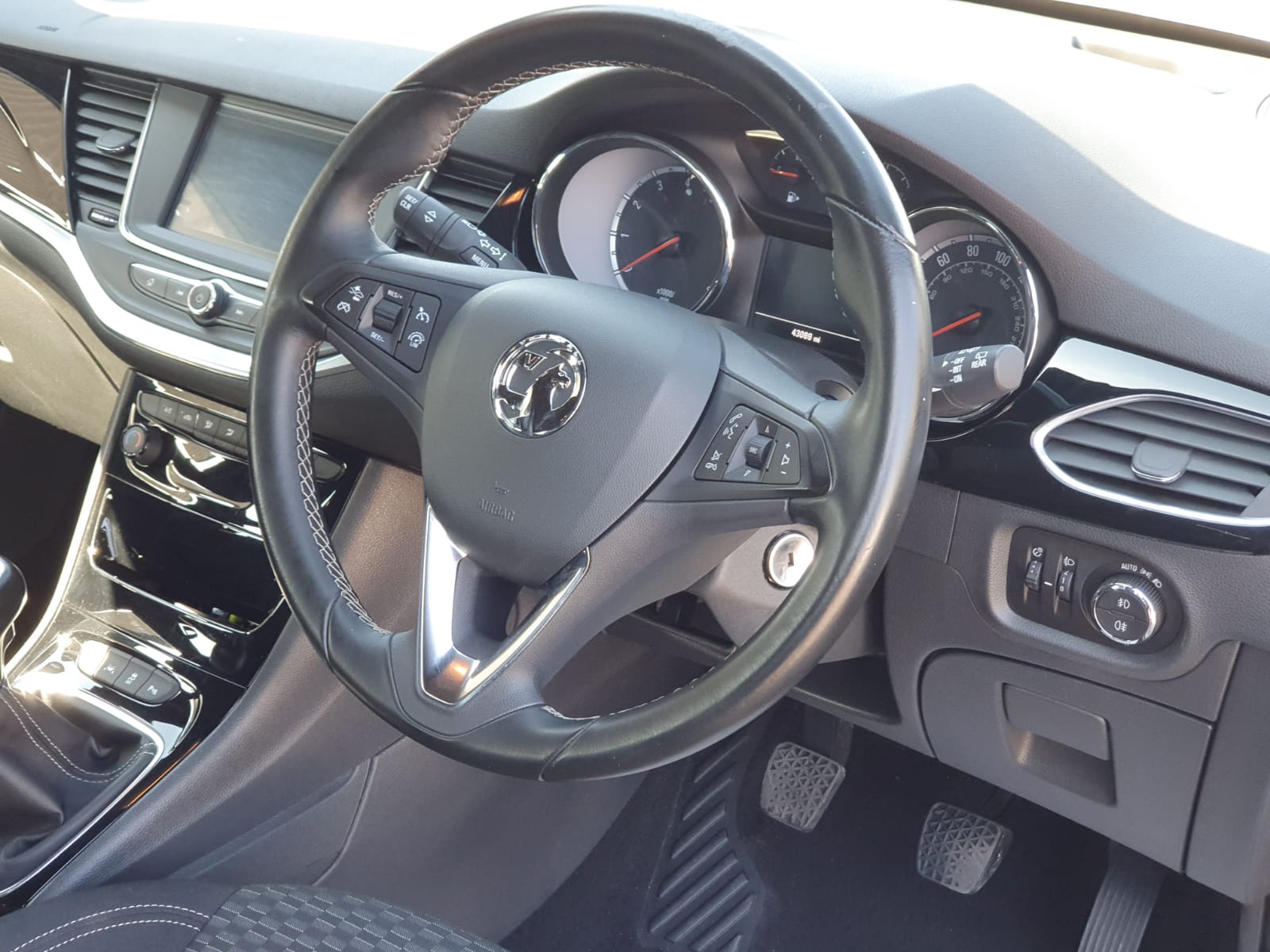 Vauxhall Astra 1.4i Turbo SRi Euro 6 5dr