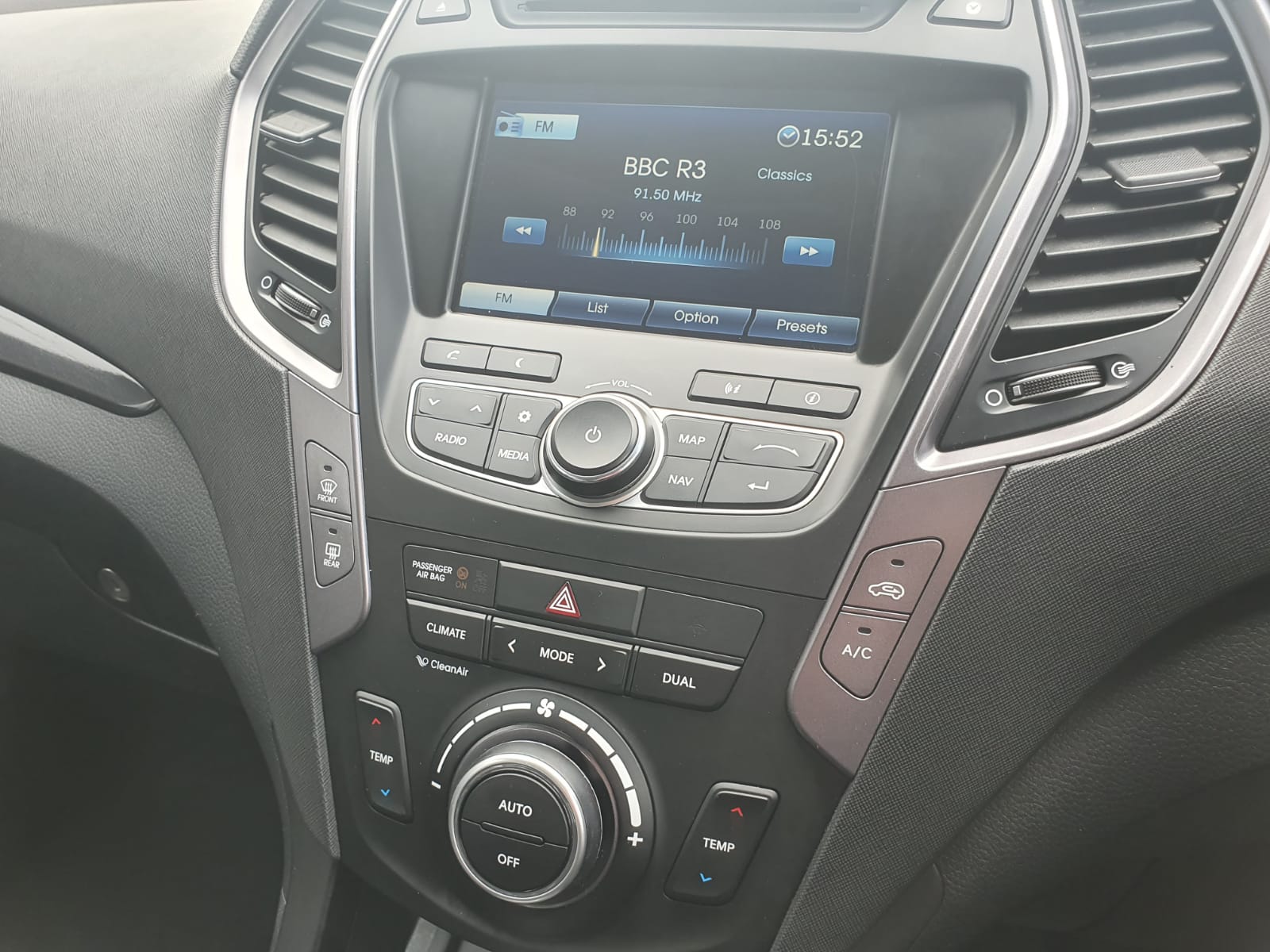 Hyundai Santa Fe 2.2 CRDi Premium 4WD 5dr (5 seat)