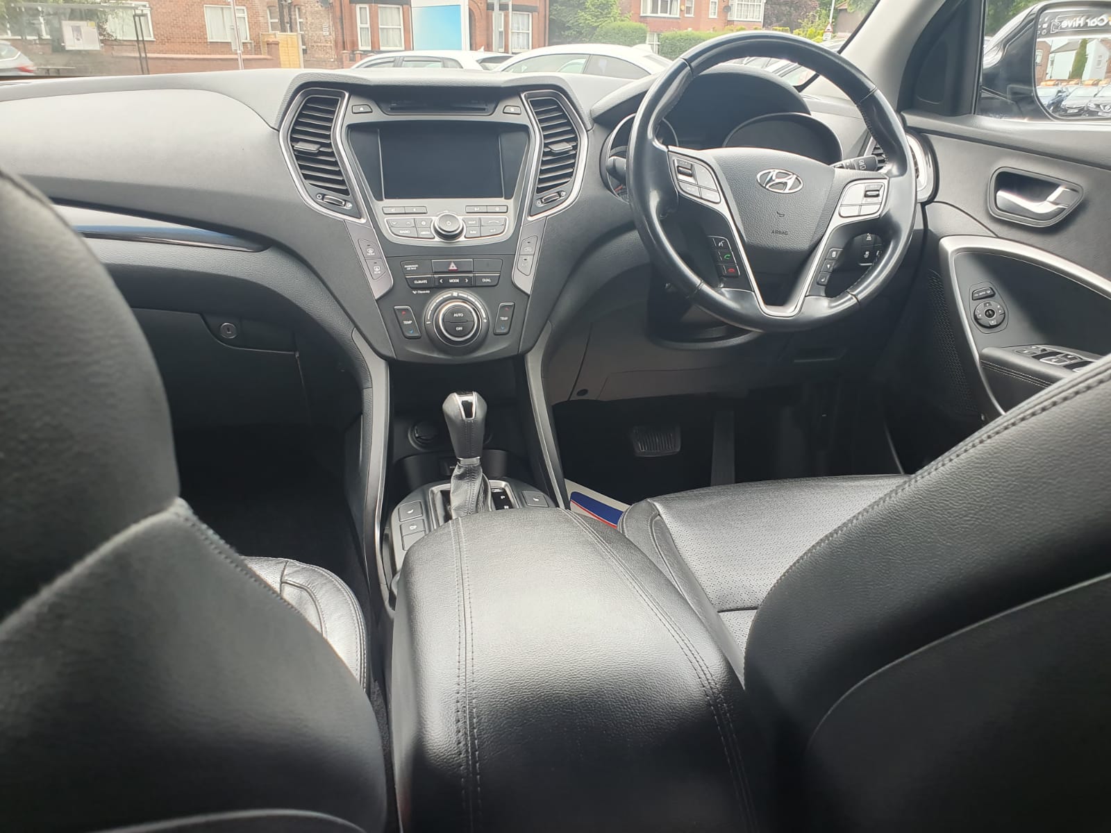 Hyundai Santa Fe 2.2 CRDi Premium 4WD 5dr (5 seat)