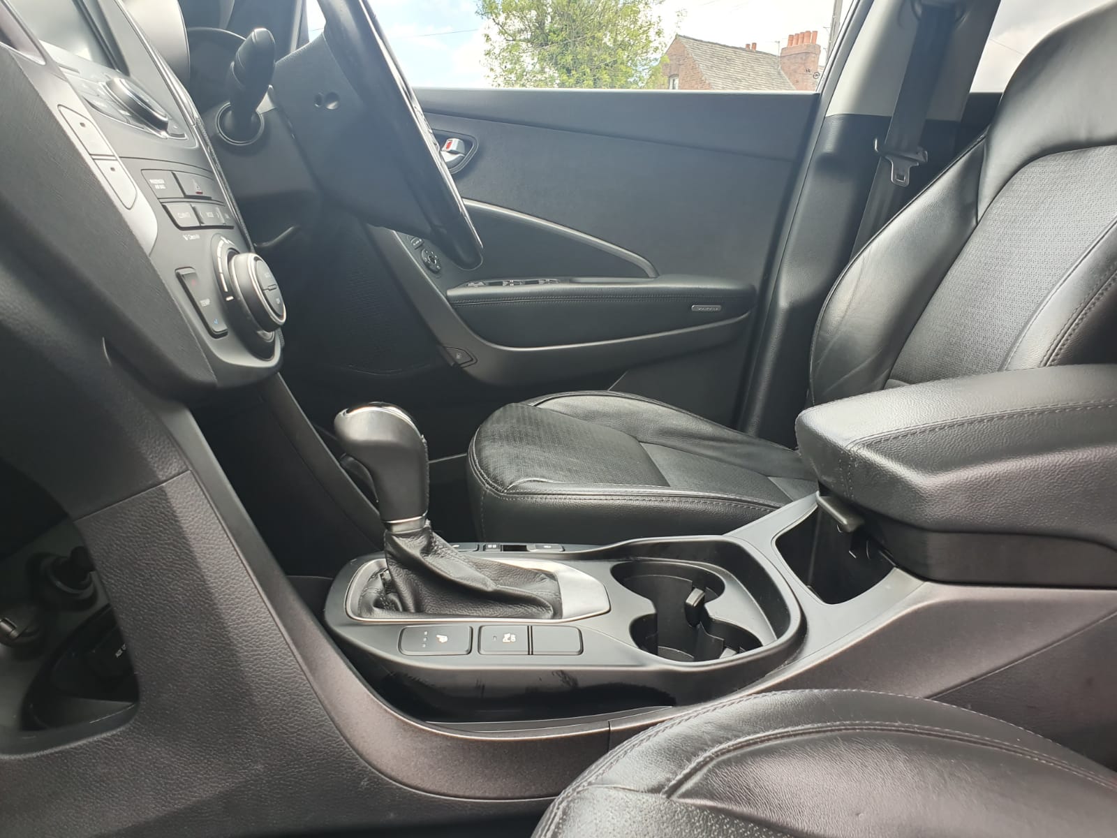 Hyundai Santa Fe 2.2 CRDi Premium 4WD 5dr (5 seat)