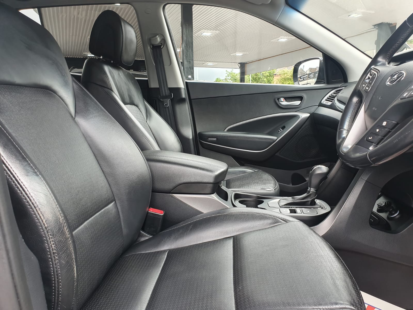 Hyundai Santa Fe 2.2 CRDi Premium 4WD 5dr (5 seat)