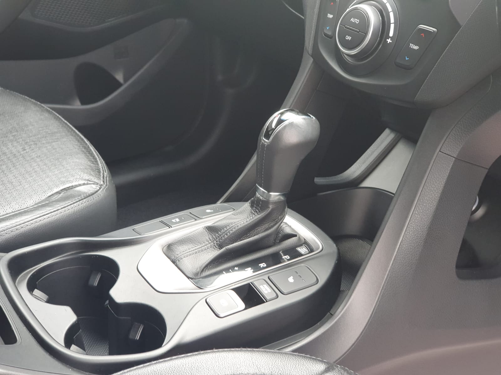 Hyundai Santa Fe 2.2 CRDi Premium 4WD 5dr (5 seat)