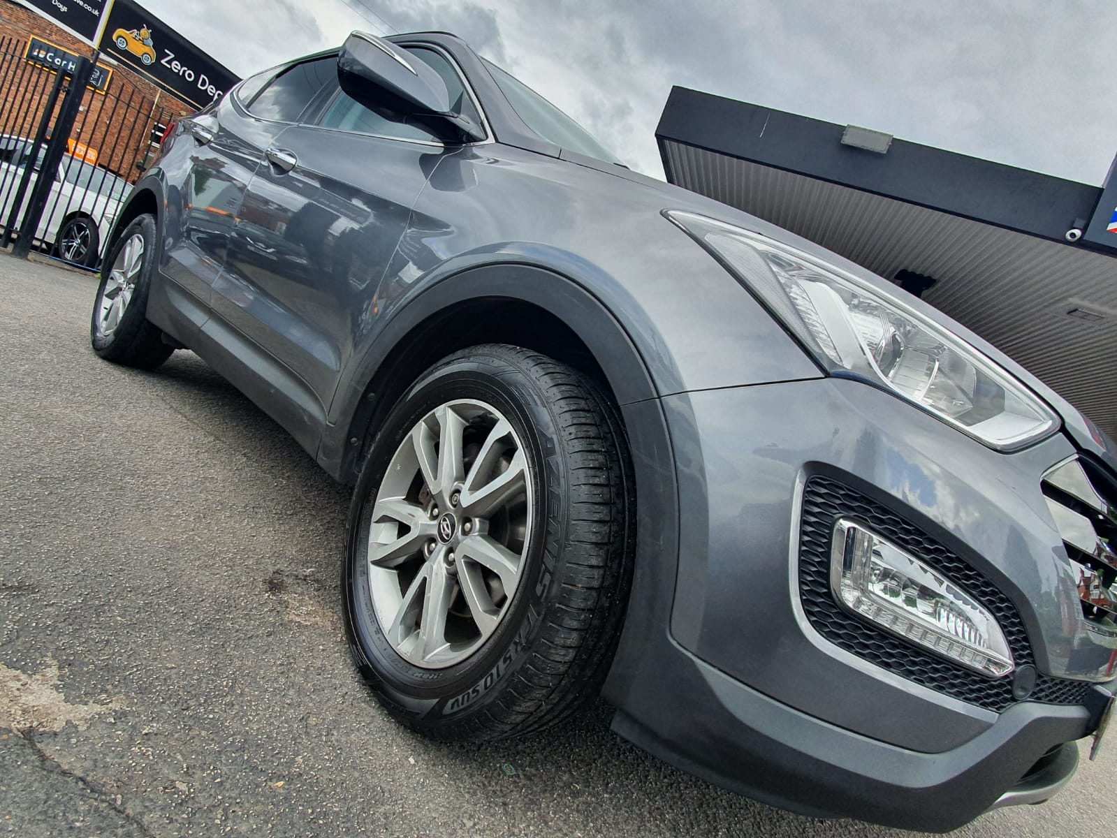 Hyundai Santa Fe 2.2 CRDi Premium 4WD 5dr (5 seat)
