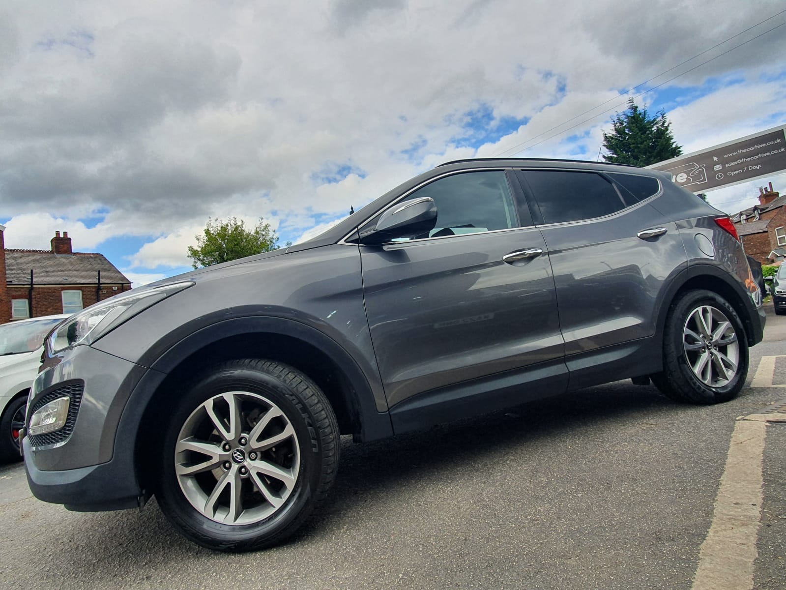 Hyundai Santa Fe 2.2 CRDi Premium 4WD 5dr (5 seat)