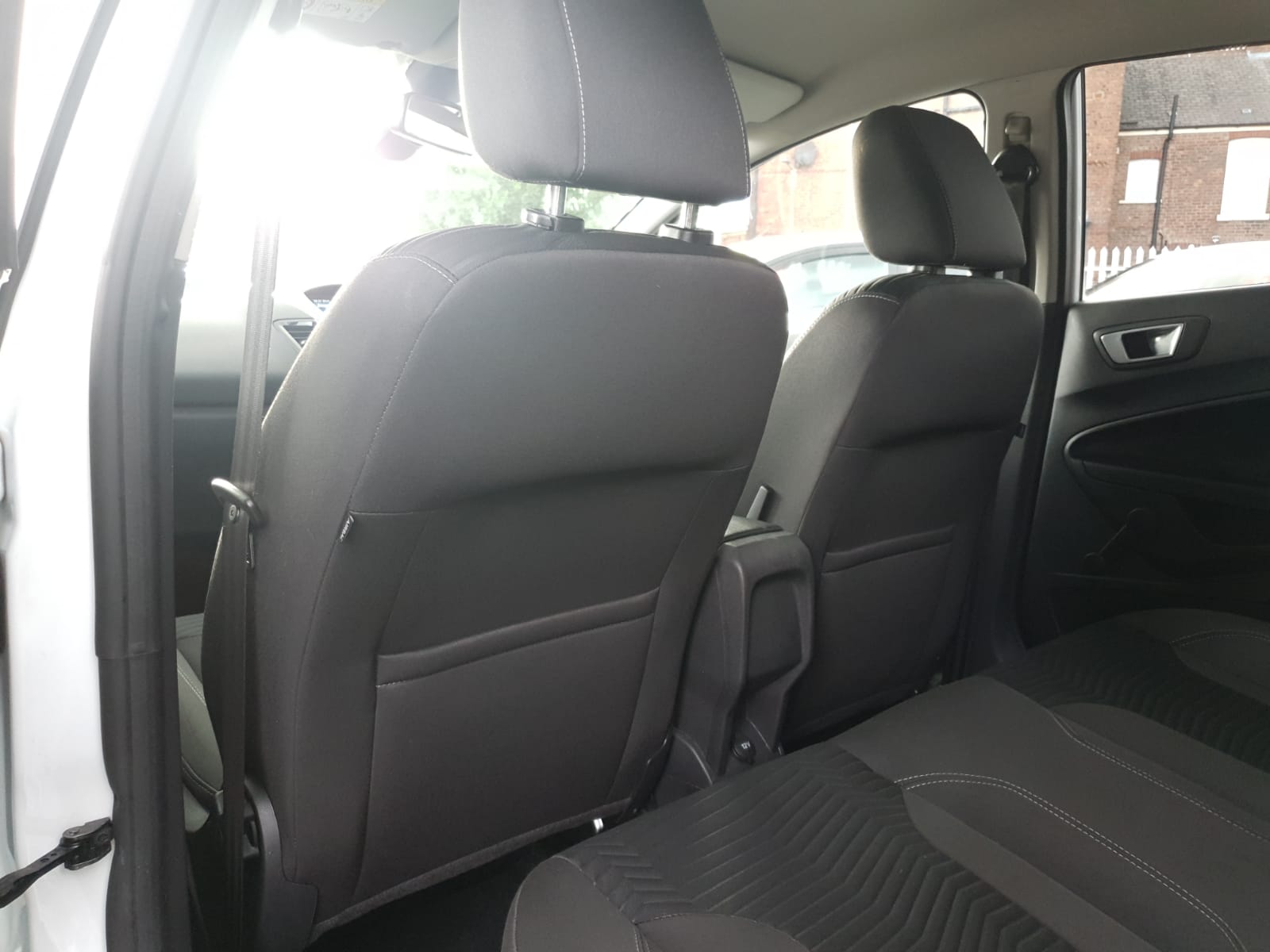 Ford Fiesta 1.0T EcoBoost Titanium (s/s) 5dr