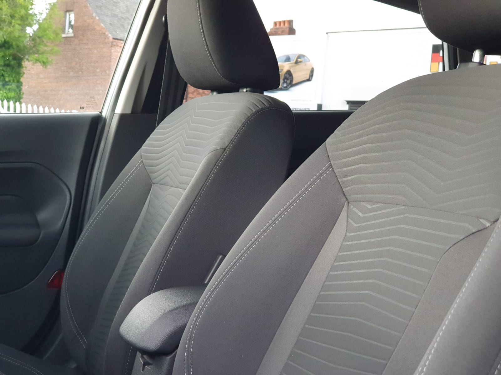 Ford Fiesta 1.0T EcoBoost Titanium (s/s) 5dr