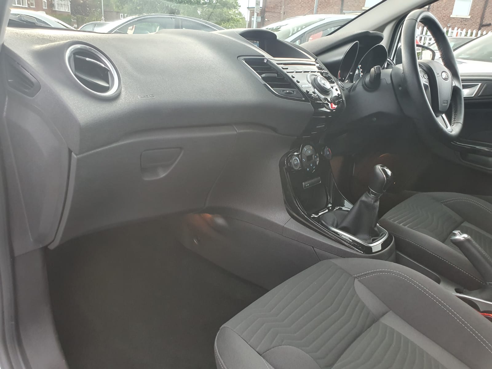 Ford Fiesta 1.0T EcoBoost Titanium (s/s) 5dr