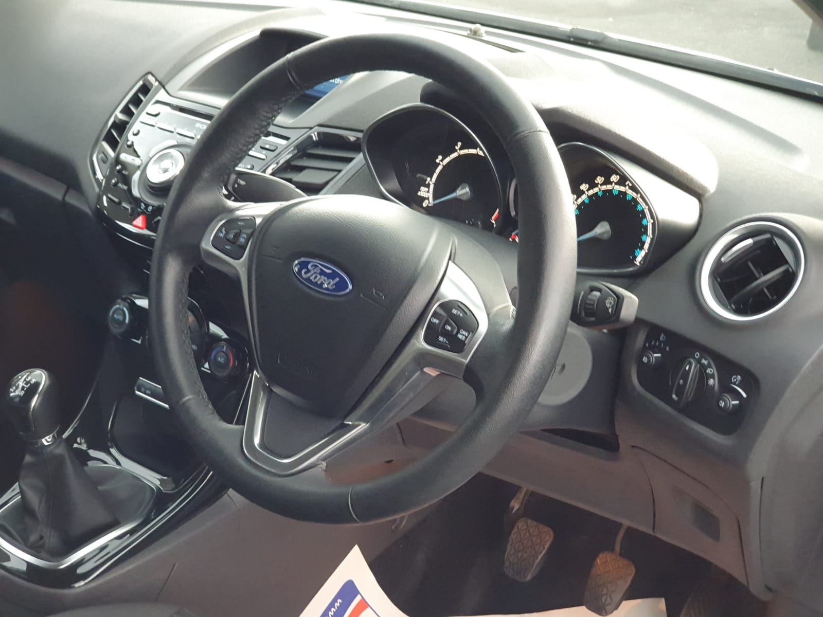 Ford Fiesta 1.0T EcoBoost Titanium (s/s) 5dr