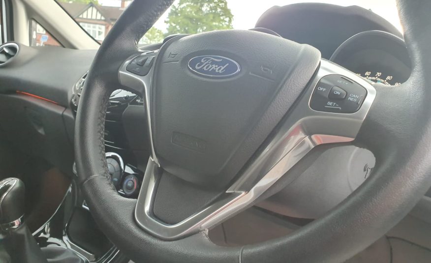 Ford Fiesta 1.0T EcoBoost Titanium (s/s) 5dr