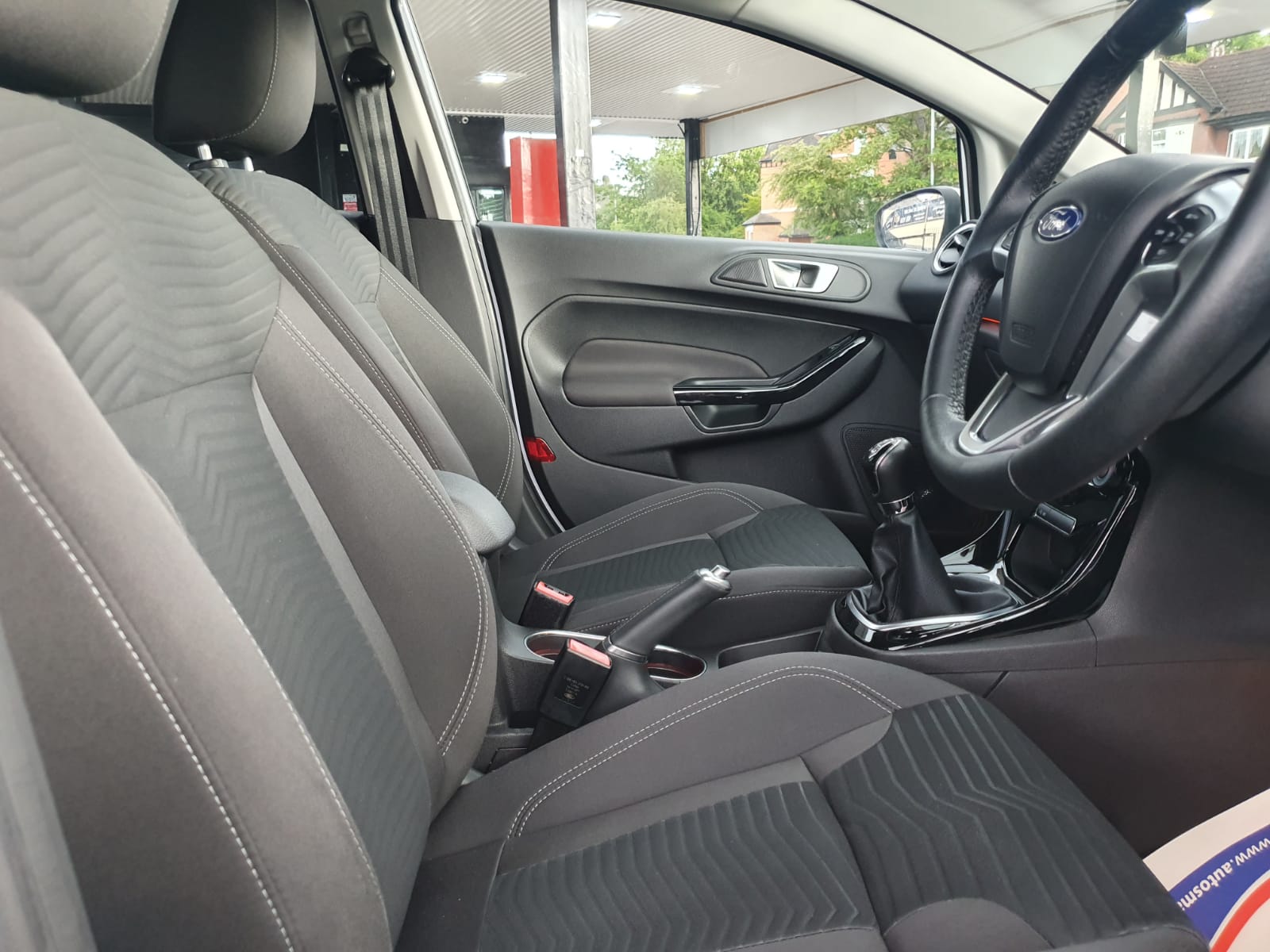 Ford Fiesta 1.0T EcoBoost Titanium (s/s) 5dr