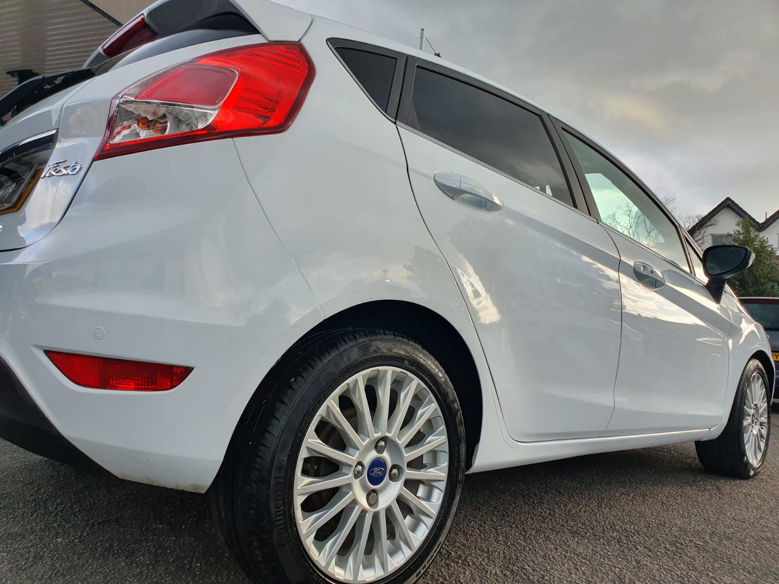 Ford Fiesta 1.0T EcoBoost Titanium (s/s) 5dr