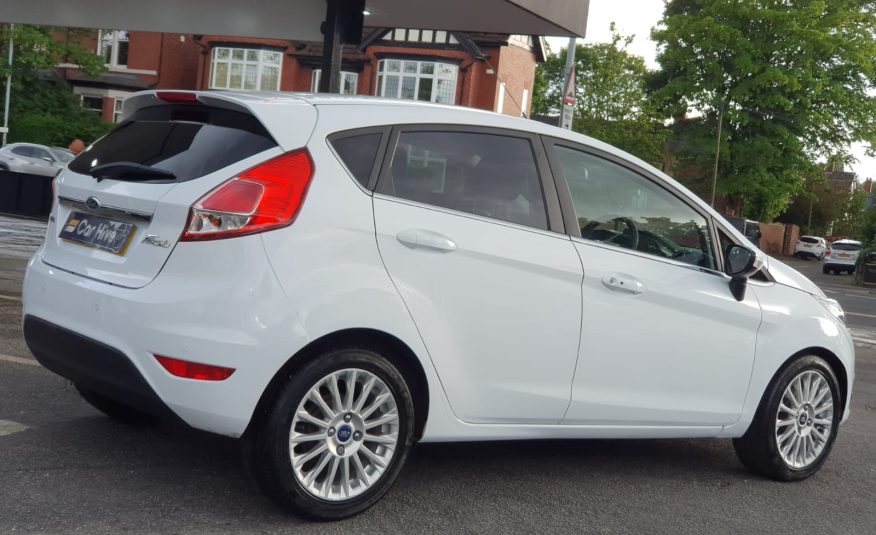 Ford Fiesta 1.0T EcoBoost Titanium (s/s) 5dr