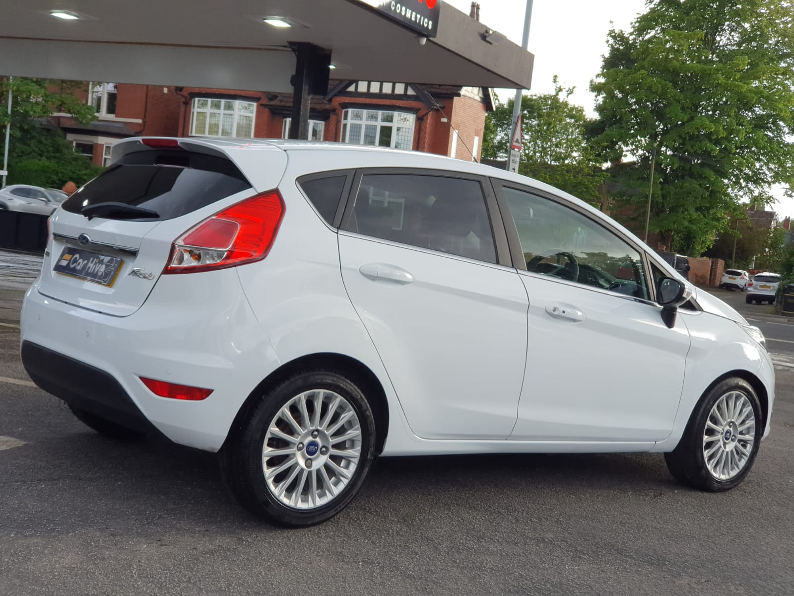 Ford Fiesta 1.0T EcoBoost Titanium (s/s) 5dr