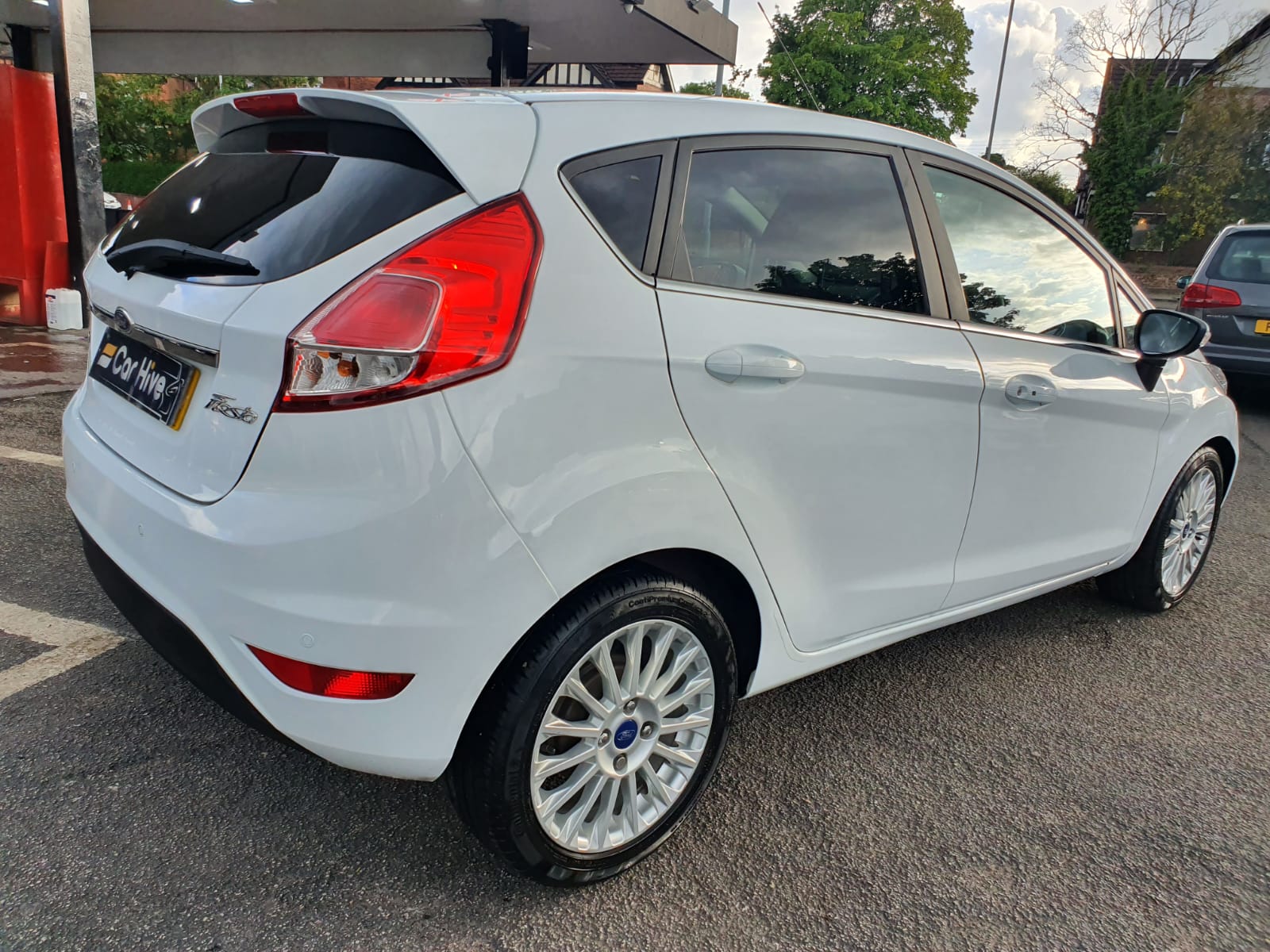 Ford Fiesta 1.0T EcoBoost Titanium (s/s) 5dr