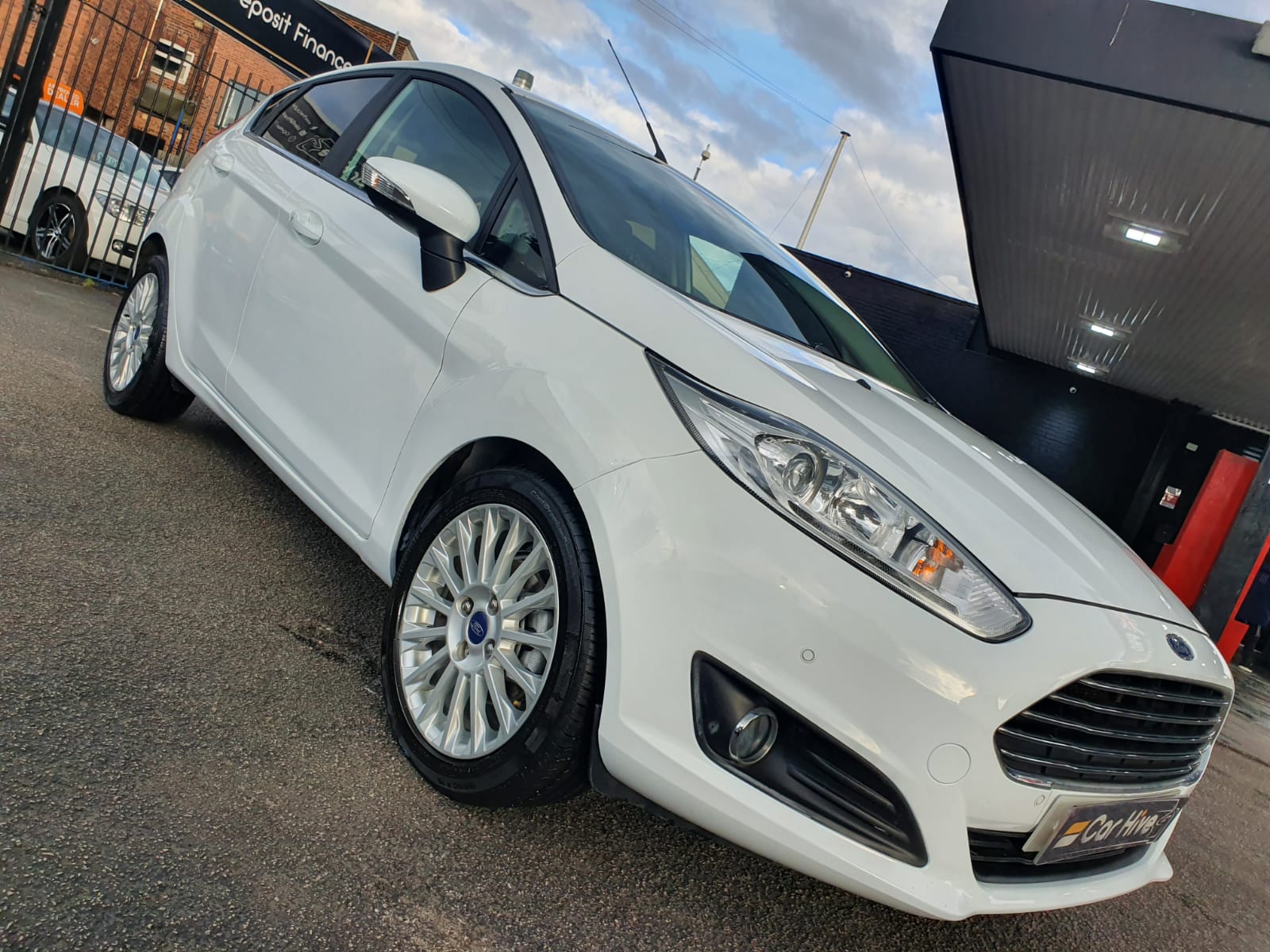 Ford Fiesta 1.0T EcoBoost Titanium (s/s) 5dr