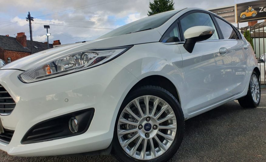 Ford Fiesta 1.0T EcoBoost Titanium (s/s) 5dr